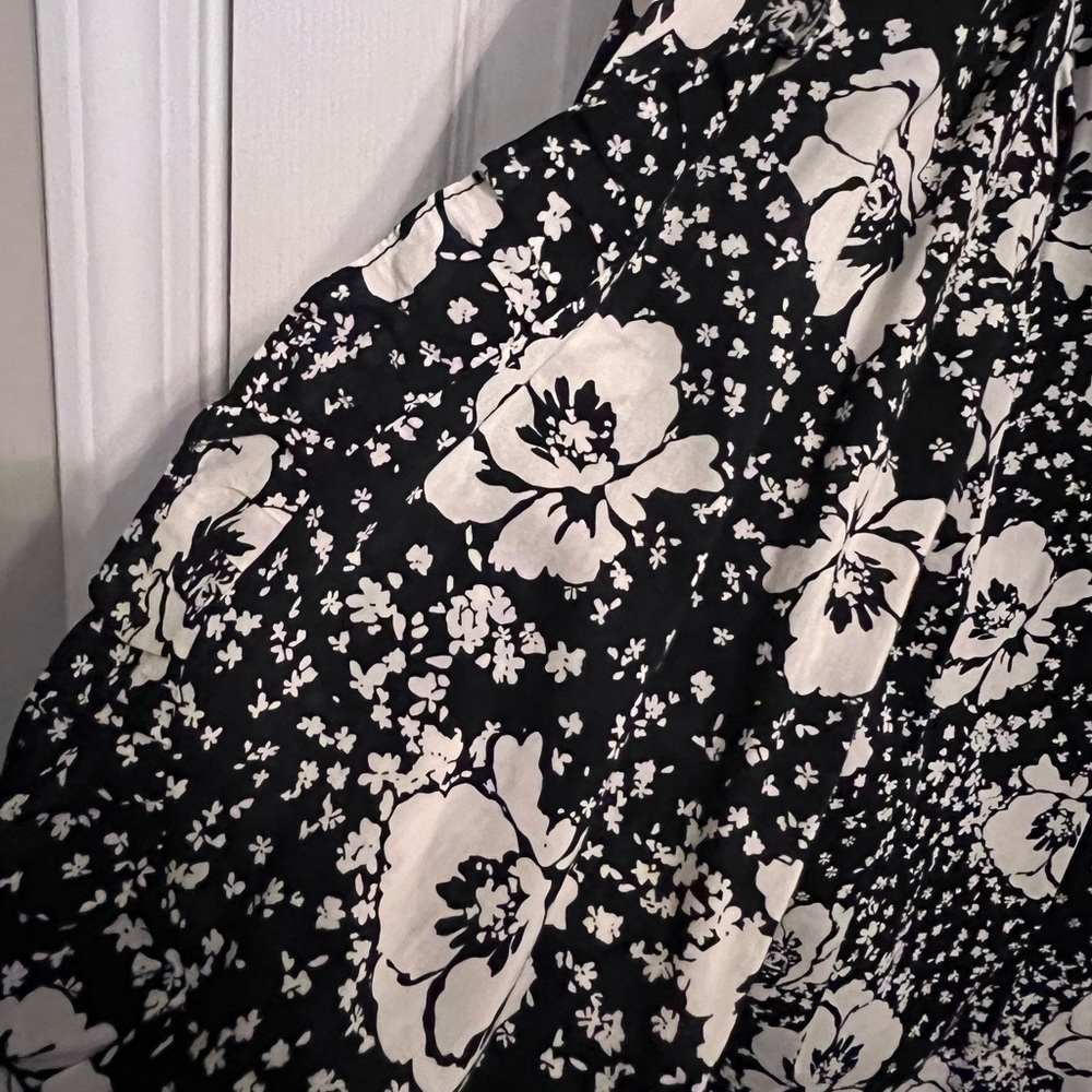 Women's Printed Balloon Long Sleeve Blouse - Who What Wear Medium - Picture 6 of 7